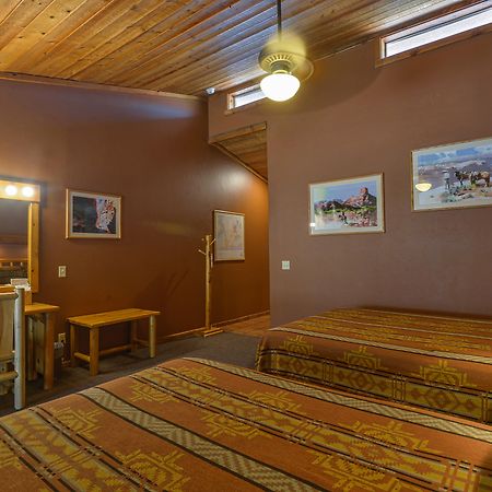 Red Cliffs Lodge Moab Exterior photo